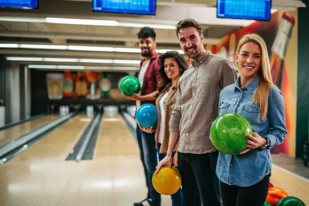 people bowling